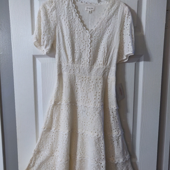 ✨SOLD✨Orange Creek eyelet dress - Picture 1 of 11